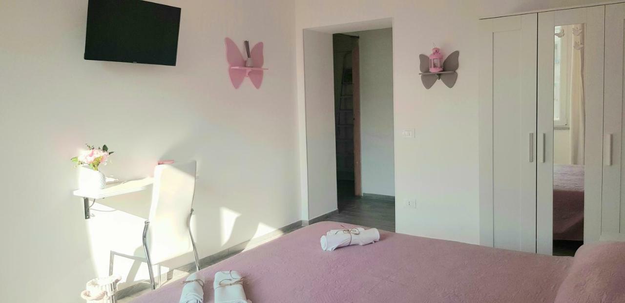 Bed and Breakfast Butterfly House Salerno Esterno foto