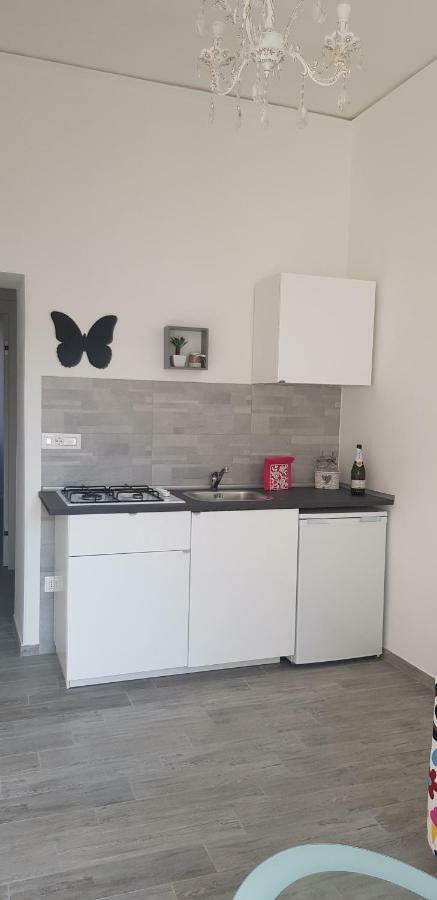 Bed and Breakfast Butterfly House Salerno Esterno foto