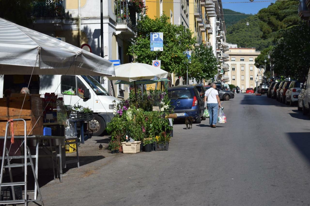 Bed and Breakfast Butterfly House Salerno Esterno foto